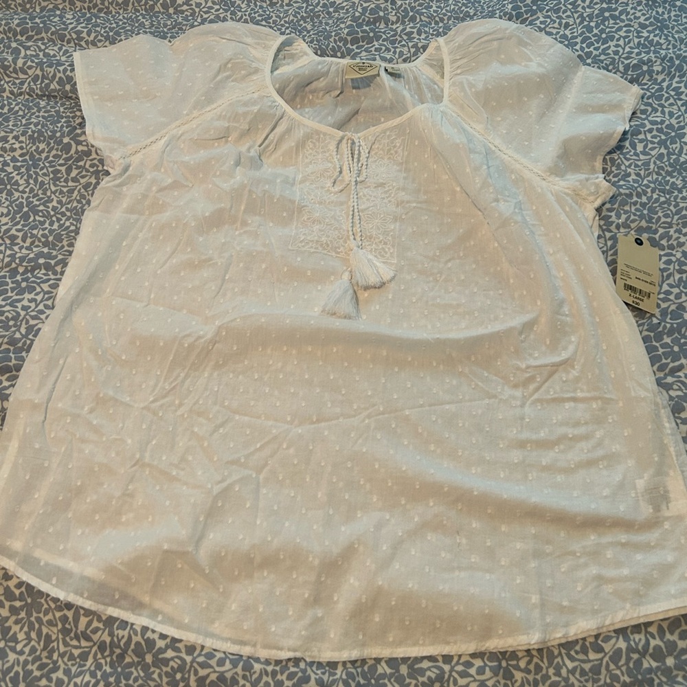NWT St John’s Bay Women’s White Shirt XL